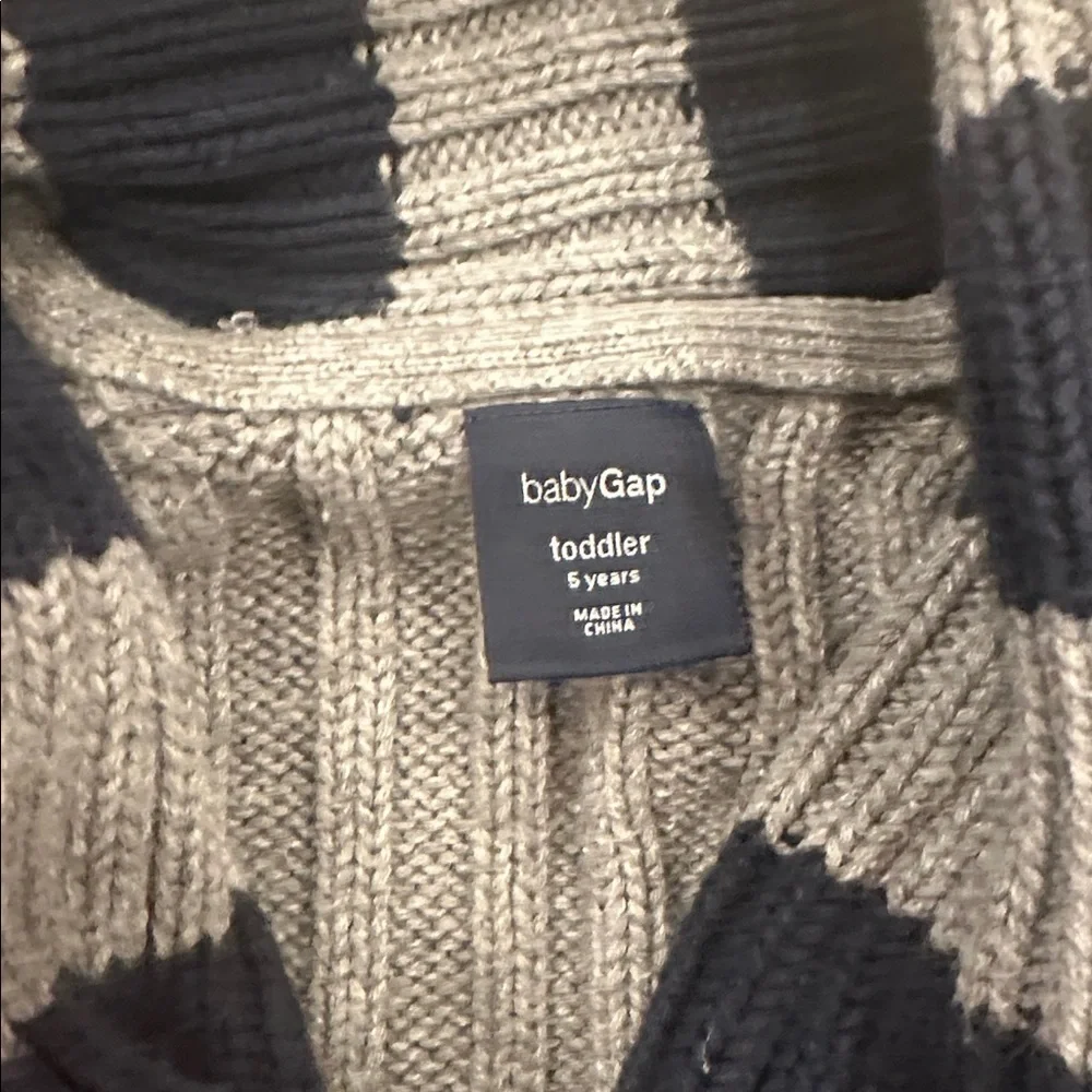 GAP cozy gray